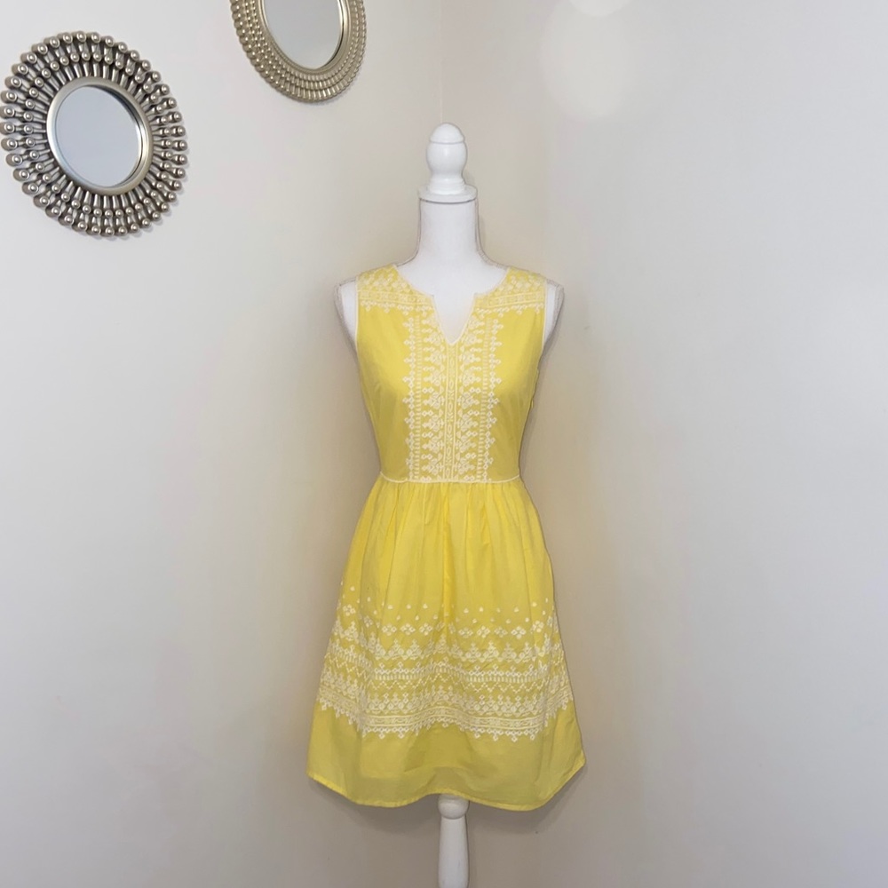 Vineyard Vines dress - Picture 2 of 8